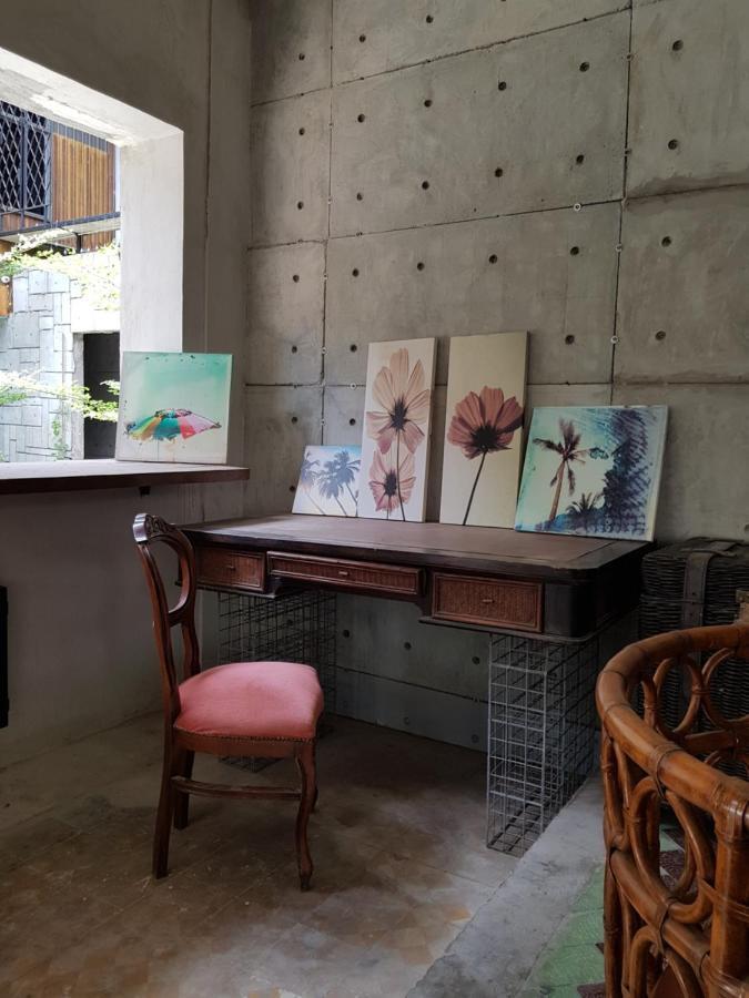 The Flying Fish Hostel Cebu Exterior photo